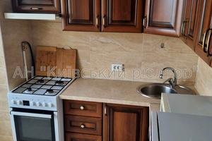 квартира за адресою Раїси Окіпної вул., 5