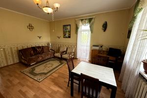 квартира за адресою Родини Оголевців пров. (Лермонтова), 3