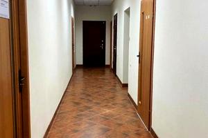 комерційна за адресою Незалежності вул., 18а