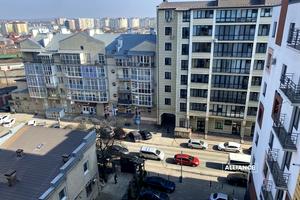 квартира за адресою Залізнична вул., 3