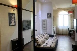 квартира за адресою Грецька вул., 5