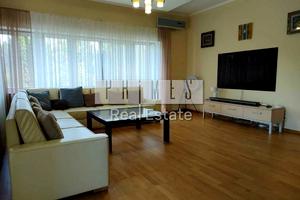 будинок за адресою Лугова вул., 1