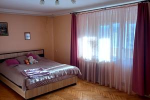 квартира за адресою Небесної Сотні вул. (Івана Стасюка), 23