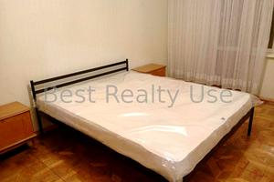 квартира за адресою Автозаводська вул., 5