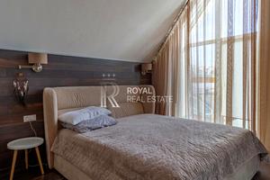 будинок за адресою Григорія Кочура вул. (Олександра Пироговського)
