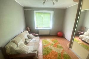 квартира за адресою с. Котляри (Комунар), Миру, 8