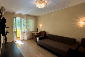 квартира за адресою Валентинівська вул. (Блюхера), 26а
