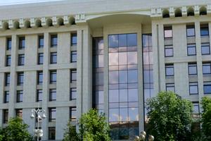комерційна за адресою майдан Незалежності пл., 2
