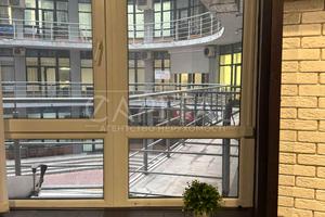 коммерческая по адресу Евгения Коновальца ул. (Щорса), 3