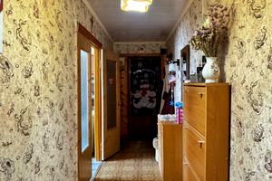 квартира за адресою космонавтів, 6