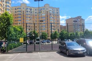 комерційна за адресою Миру вул., 36