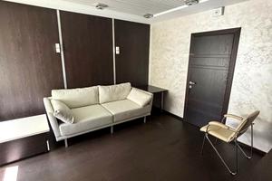 комерційна за адресою майдан Незалежності пл., 2