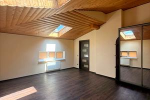 квартира за адресою Івасюка вул., 42