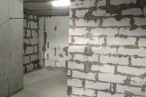 комерційна за адресою Овідіопольська дорога вул., 3