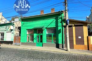 комерційна за адресою Сагайдачного, 23
