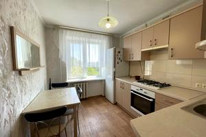 квартира по адресу Космонавтов ул., 142