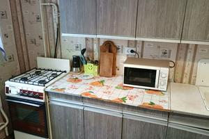 квартира за адресою Михайла Лушпи просп., 42