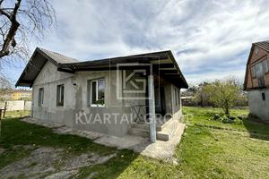будинок за адресою вишнева, 4