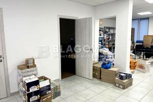 комерційна за адресою Регенераторна вул., 4 к6