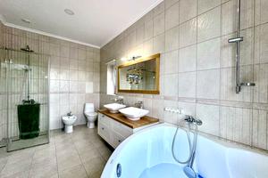 квартира за адресою Софіївська вул., 53