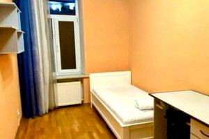 квартира за адресою Арсенія Тарковського вул. (Володарського), 68