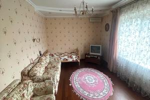 будинок за адресою Квітнева вул., 14