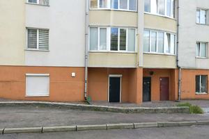 коммерческая по адресу Евгения Коновальца ул., 44