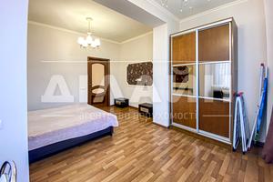 квартира по адресу Розваги ул., 27