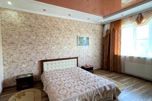 дом по адресу Центральна