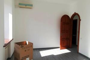 комерційна за адресою Паторжинського вул., 4
