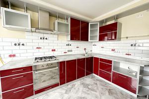 квартира за адресою Старобільська, 61а