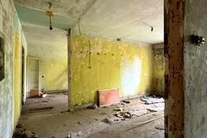комерційна за адресою Міру, 21