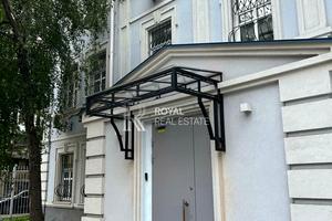 комерційна за адресою Саксаганського вул., 88