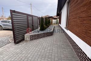 будинок за адресою Бетховена вул. (Лебедєва-Кумача)
