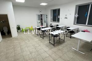 комерційна за адресою Одеська вул., 68