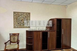 комерційна за адресою Оболонська набережна вул., 15