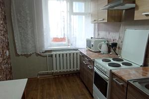 квартира за адресою житловий масив Тополя-3 вул., 10