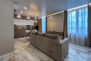 квартира за адресою Степана Бандери вул., 77-Б