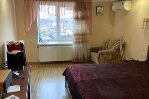 квартира за адресою Івана Фунтового вул., 58
