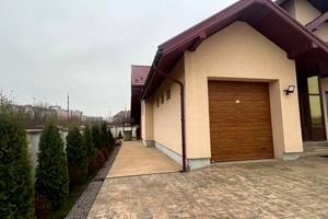 будинок за адресою с. Микитинці, Автоливмашівська, 1