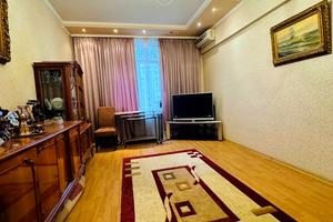 квартира за адресою Павлівський майдан пл. (Рози Люксембург майдан), 2