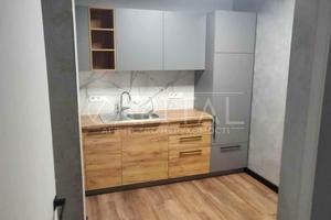 комерційна за адресою Костянтинівська вул., 75