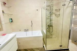 квартира за адресою Жаботинського вул. (Пролетарская улица), 56а