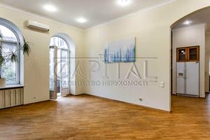 коммерческая по адресу Лютеранская ул., 12