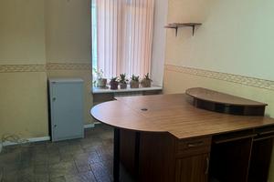 комерційна за адресою Саксаганського вул., 125