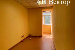 комерційна за адресою Клочківська вул., 191а