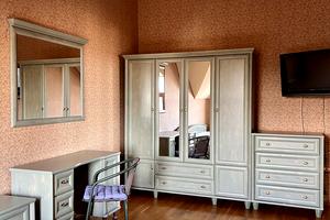 квартира за адресою Кардинала Гузара вул. (Толстого Льва), 1