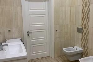 комерційна за адресою Братів Міхновських вул. (), 37а