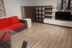дом по адресу Михаила Комарова ул., 7