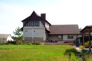 будинок за адресою с. Рожівка, Слави